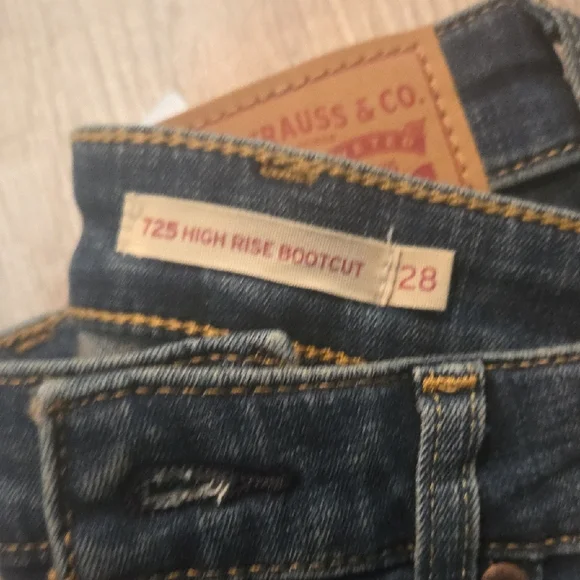 Levi's Women's High Rise Bootcut - Picture 6 of 6